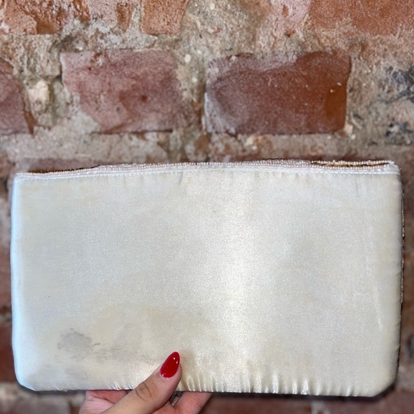 Beaded Clutch with chain strap - Picture 3 of 3